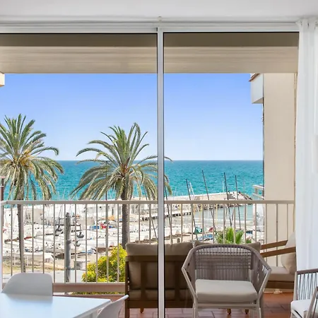 아파트 Sunset Beachfront In